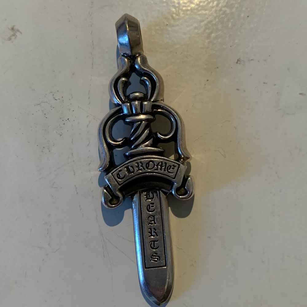 Chrome Hearts pendant